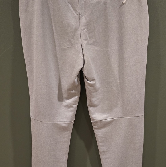 581 North Face NWT 2XL brand new with tags athletic pants. NWT - Picture 5 of 6